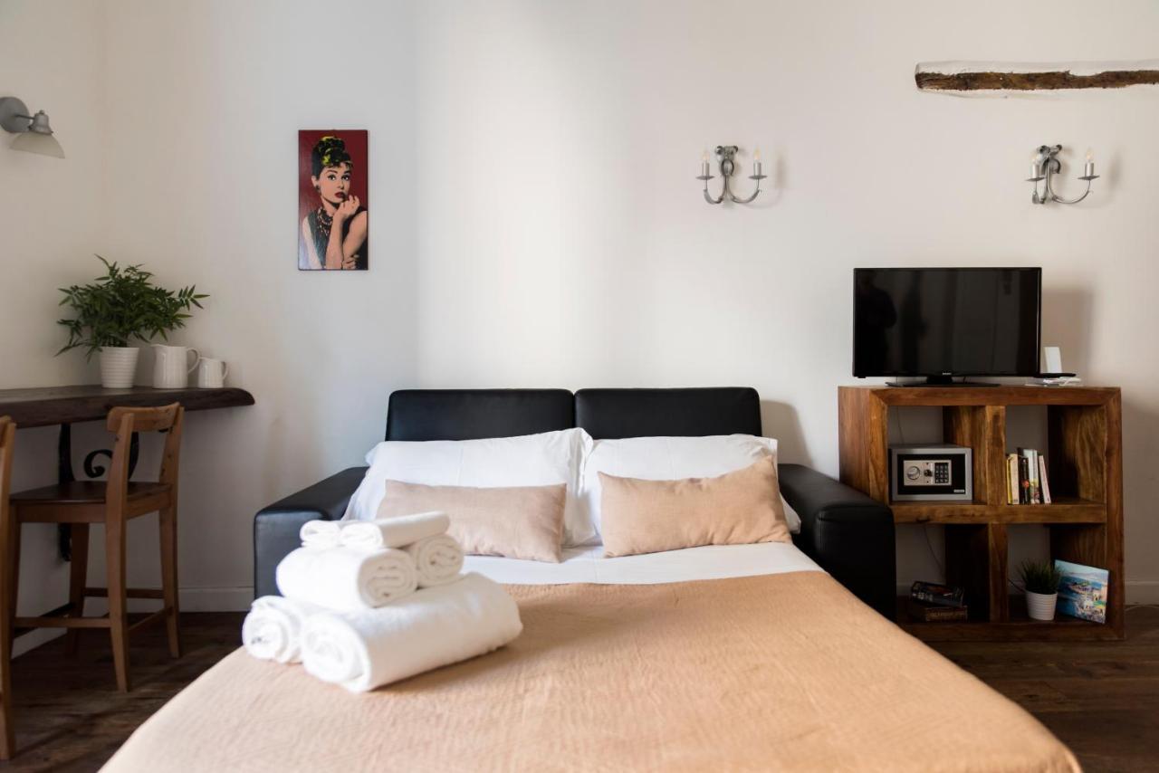 Agora Apartments - Armida Сорренто Екстер'єр фото